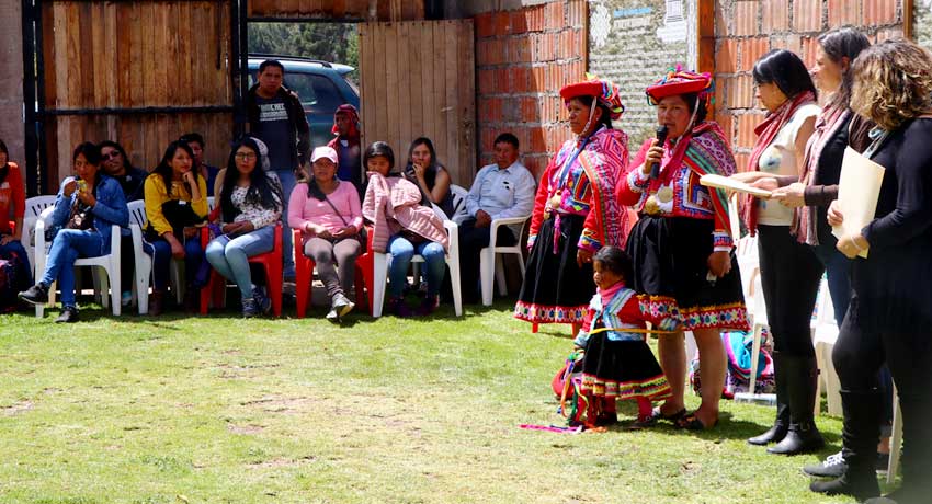 supporting andean woman tours cusco
